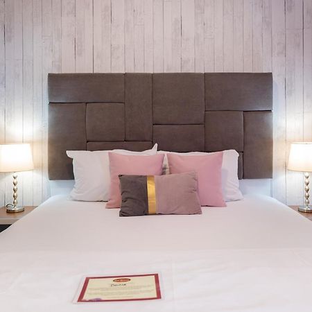 Galaţi Hotel Bordeaux מראה חיצוני תמונה