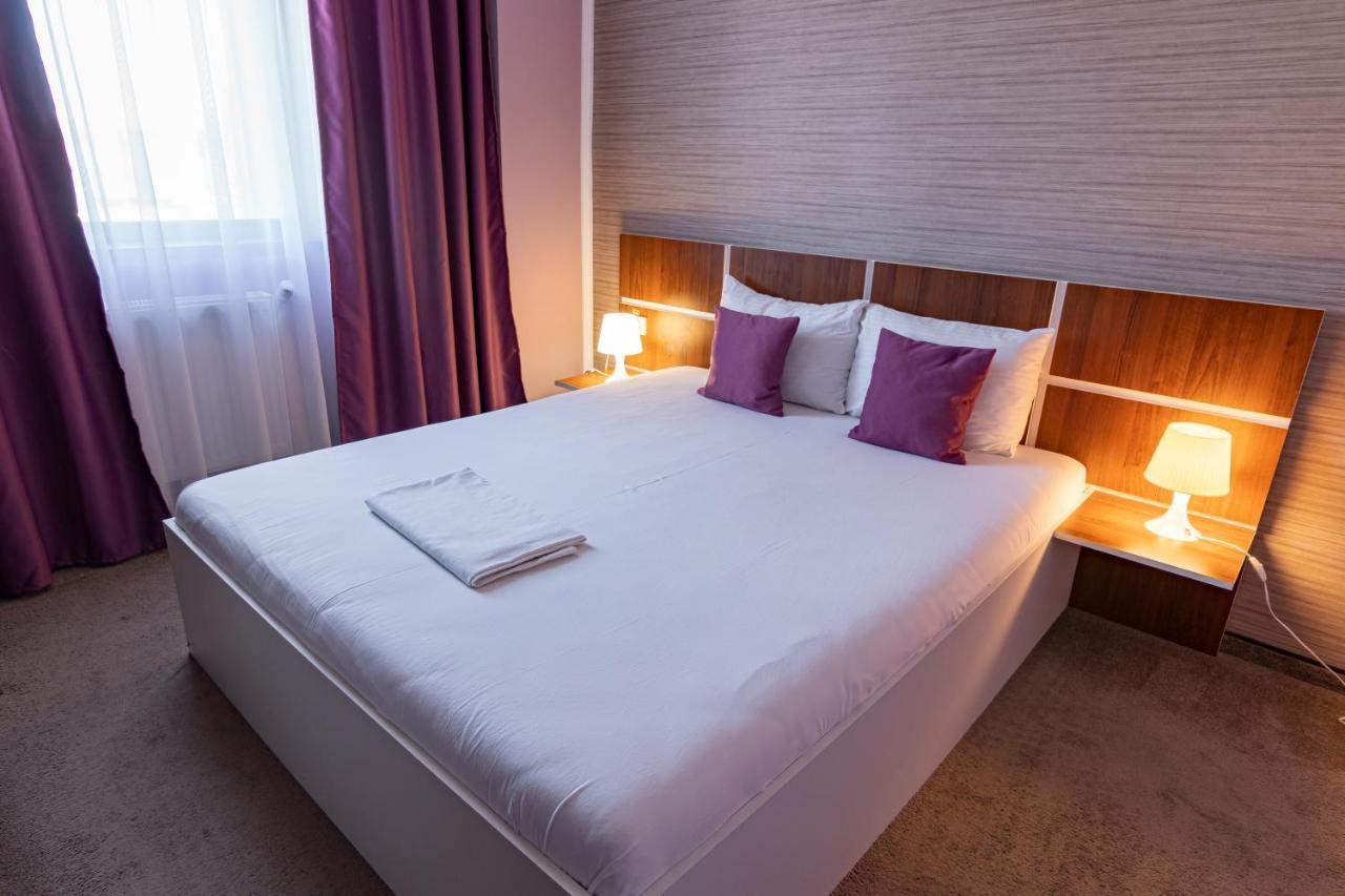 Galaţi Hotel Bordeaux מראה חיצוני תמונה