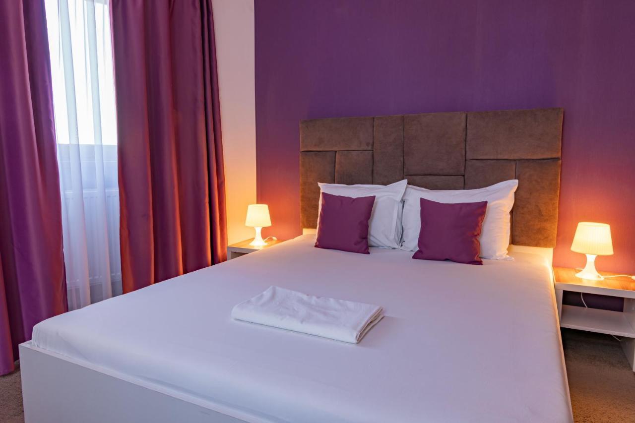 Galaţi Hotel Bordeaux מראה חיצוני תמונה