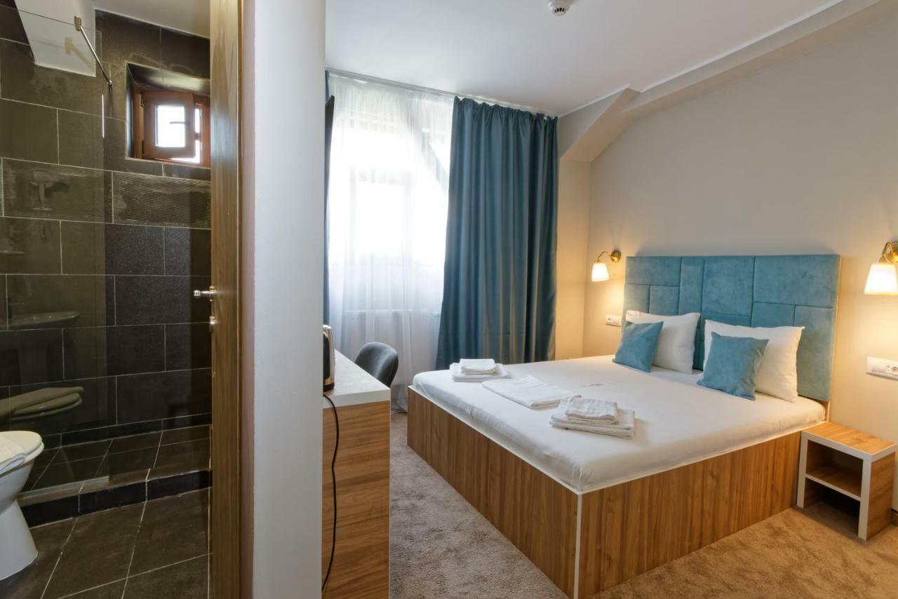 Galaţi Hotel Bordeaux מראה חיצוני תמונה