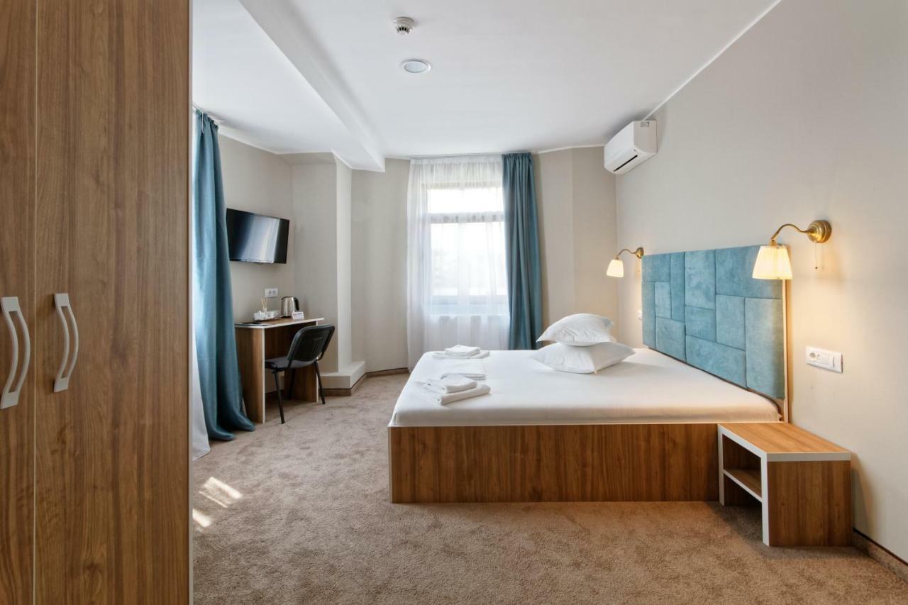 Galaţi Hotel Bordeaux מראה חיצוני תמונה